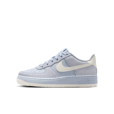 Nike Air Force 1 LV8 2