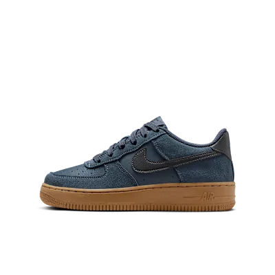 Nike Air Force 1 LV8 2