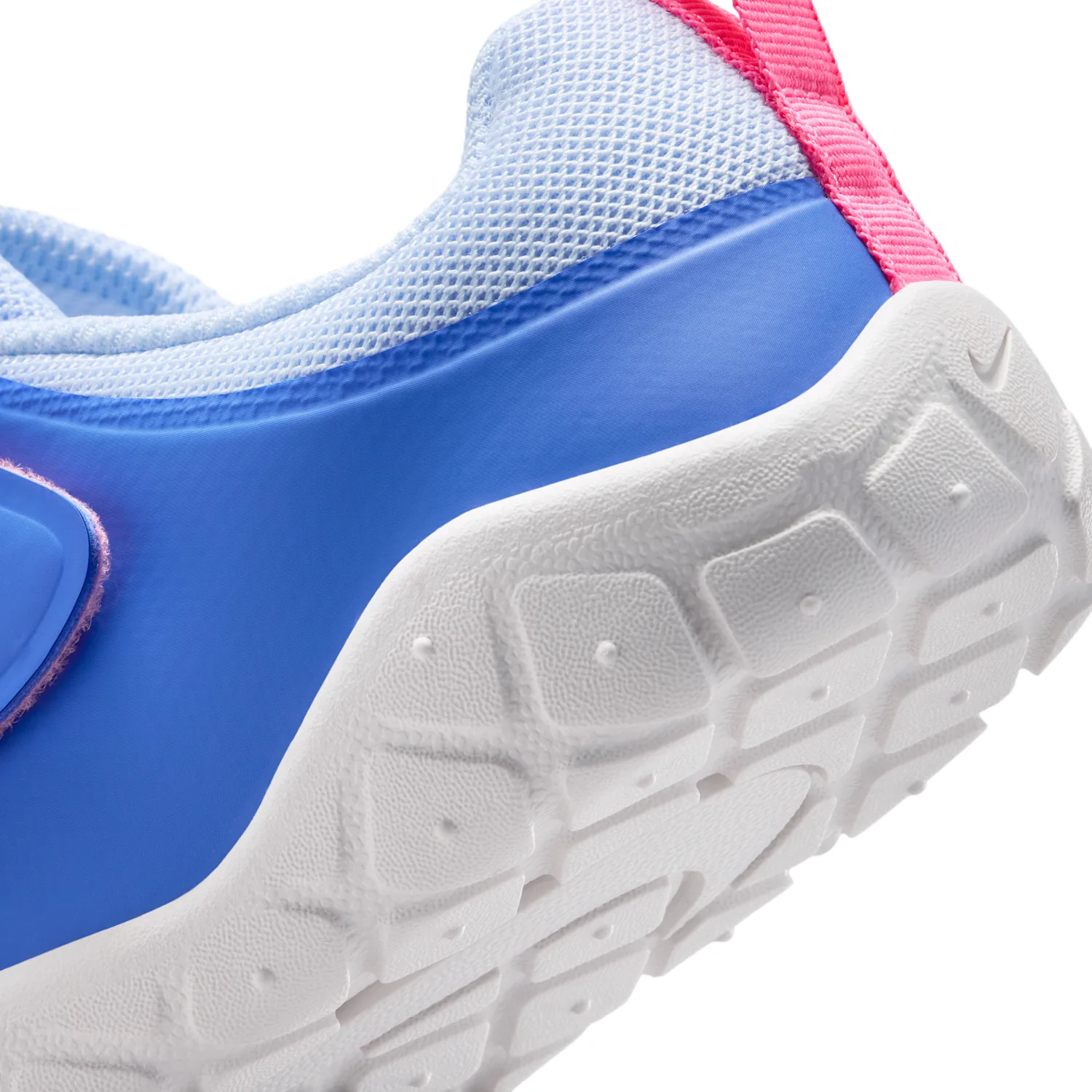 Nike Swoosh 1 Essential image 8