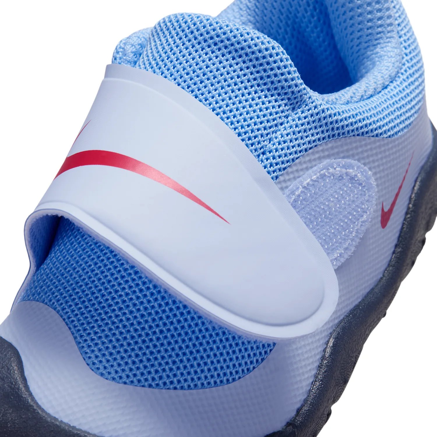 Nike Swoosh 1 Essential image 7