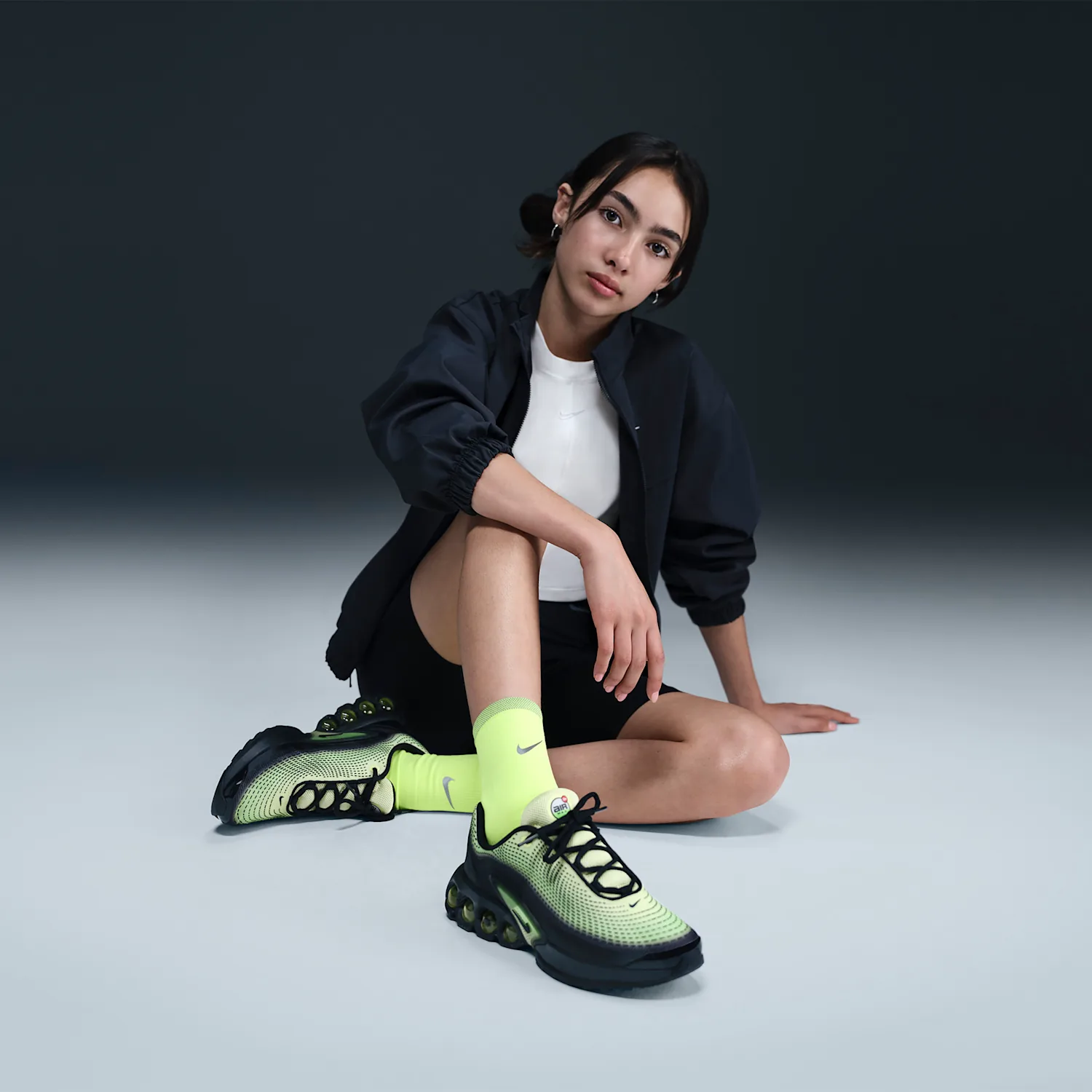 Nike Air Max Dn image 2