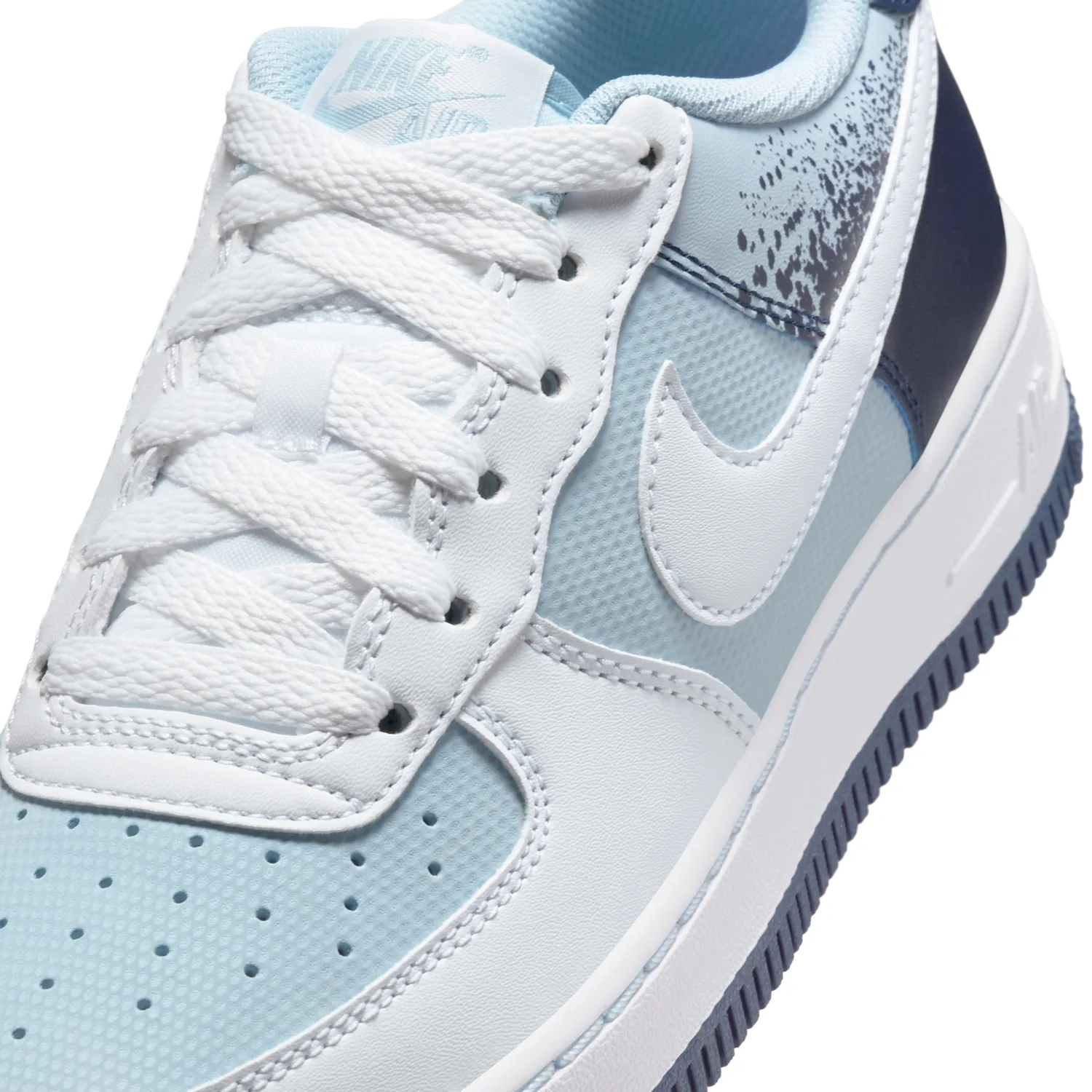 Nike Air Force 1 image 7
