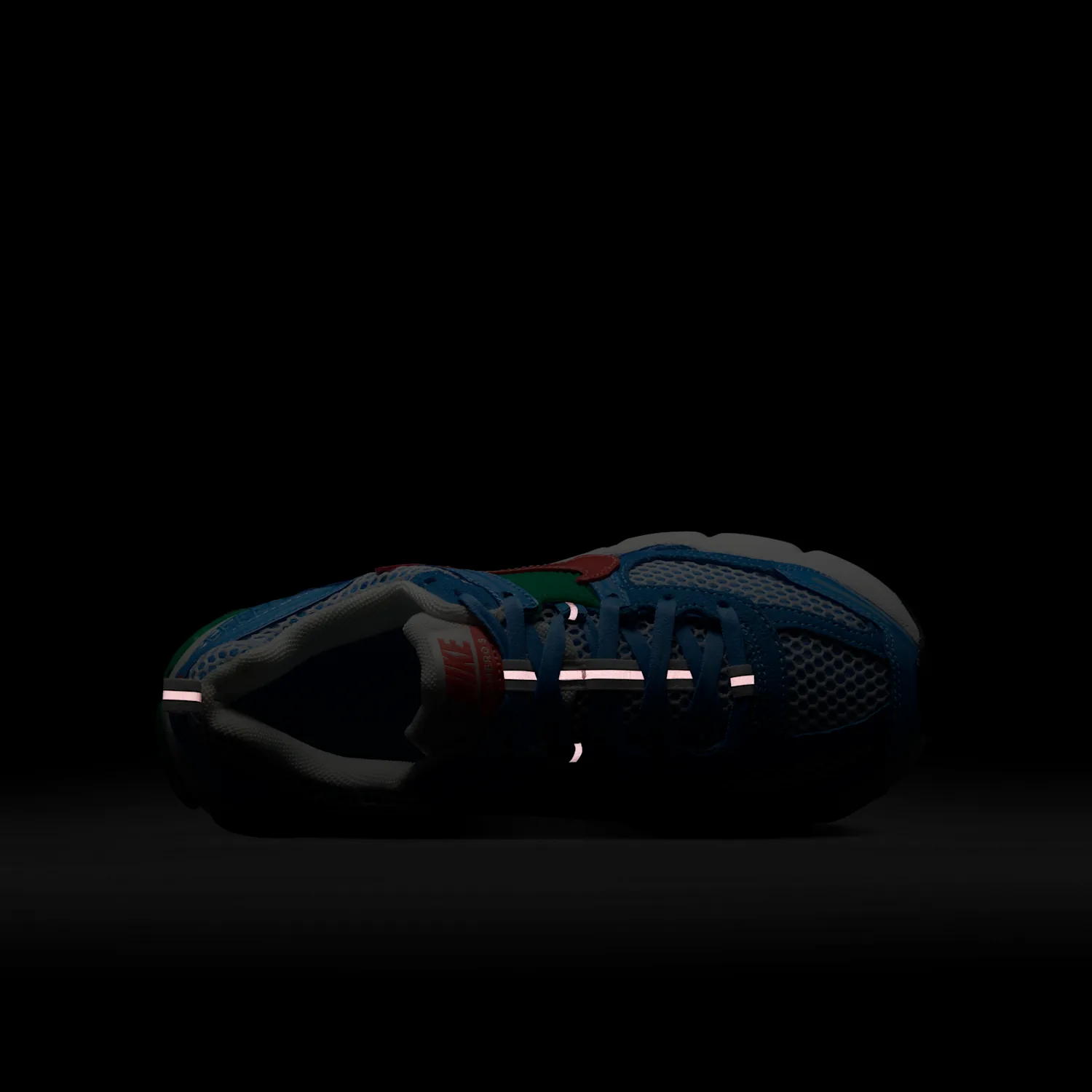 Nike Vomero 5 image 12