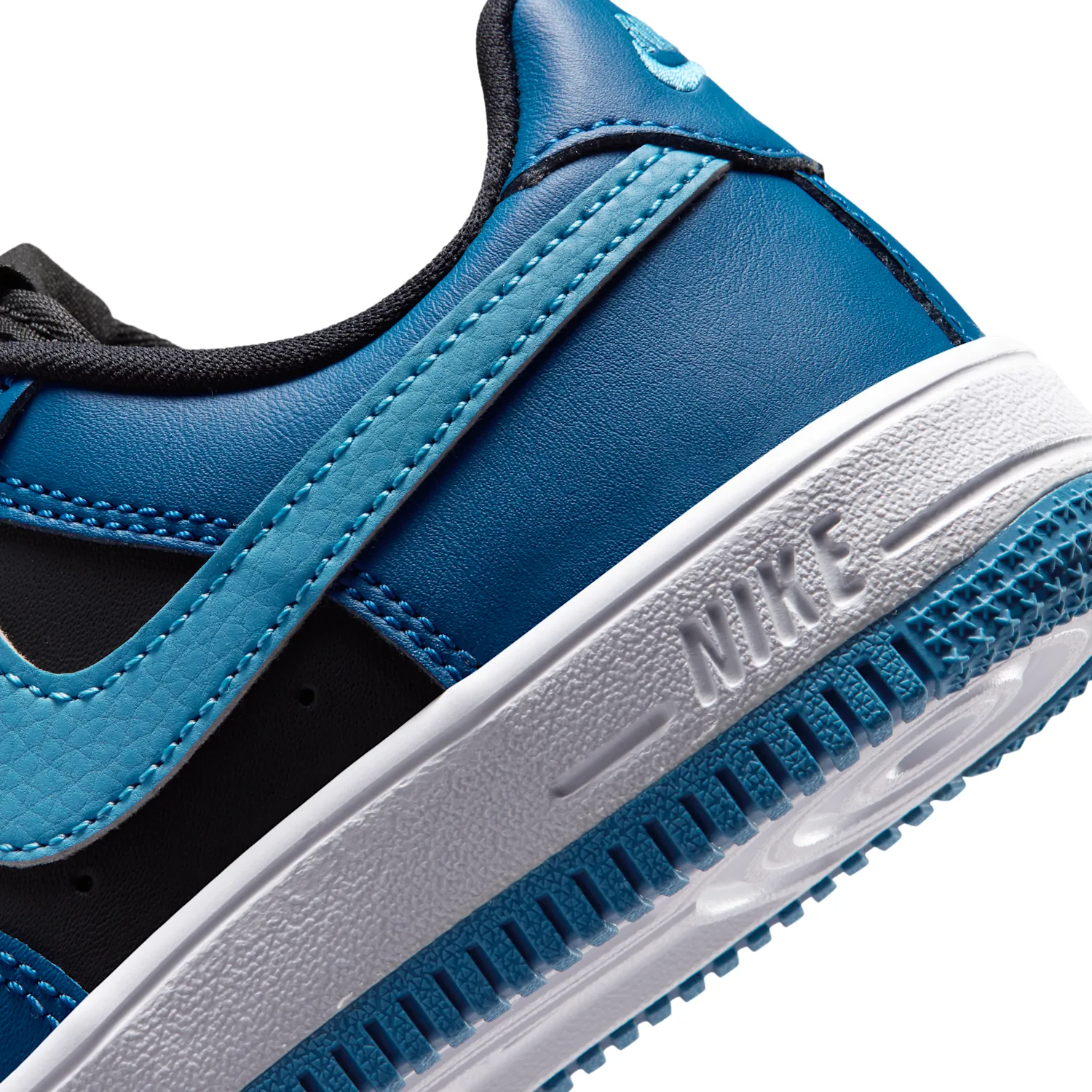Nike Force 1 Low image 8