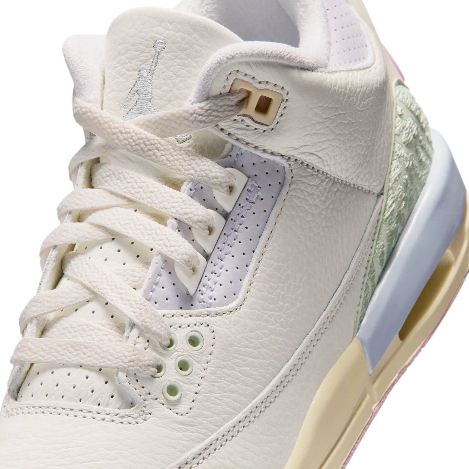 Air Jordan 3 Retro image 8