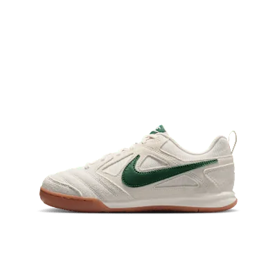 Nike Gato