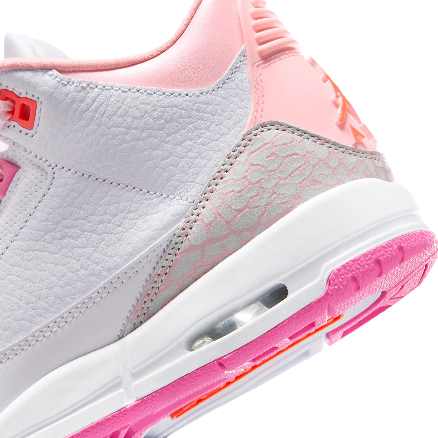 Air Jordan 3 Retro image 9