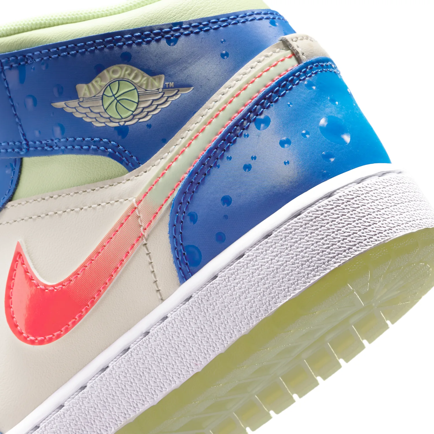 Air Jordan 1 Mid SE image 9