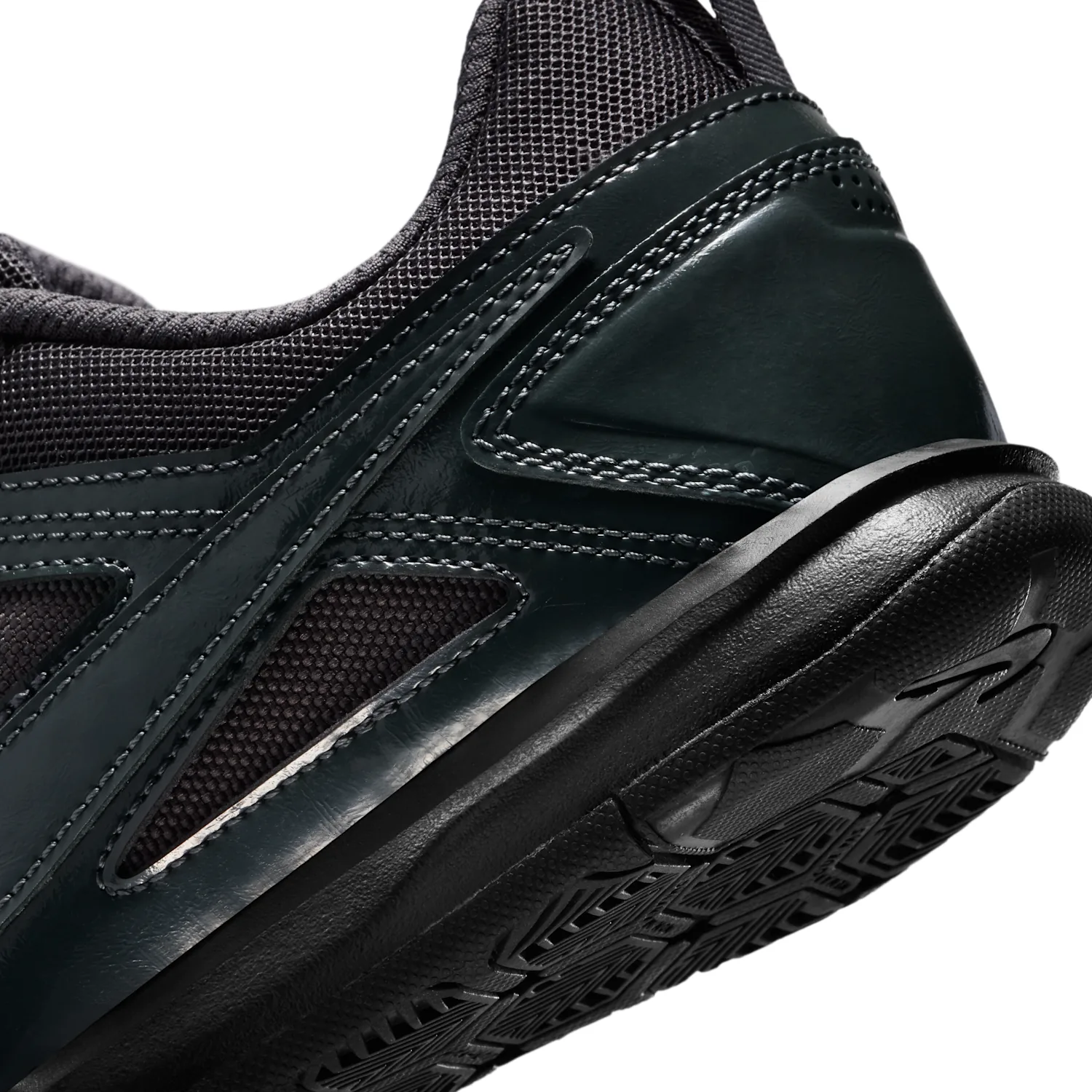 Nike Gato LV8 image 8