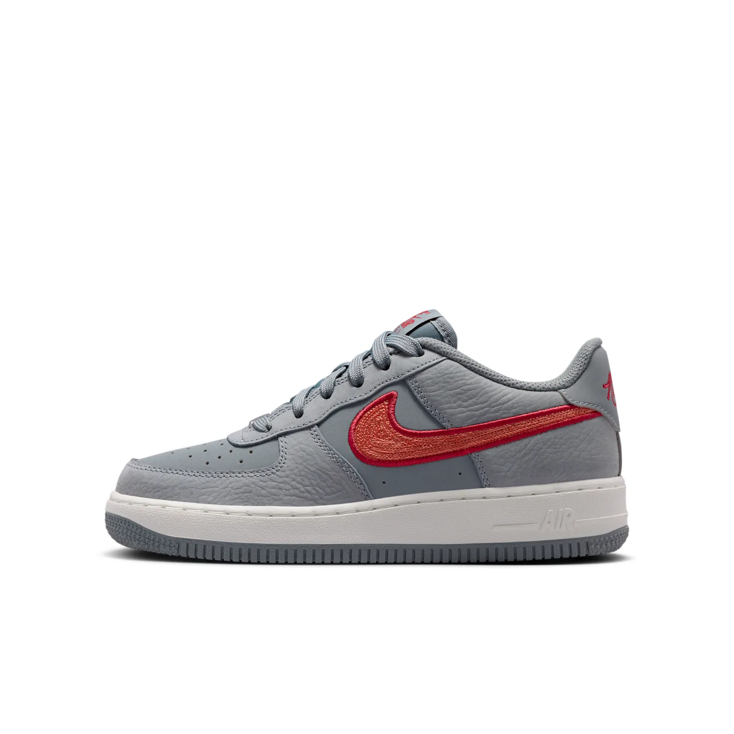 Nike Air Force 1 LV8 3