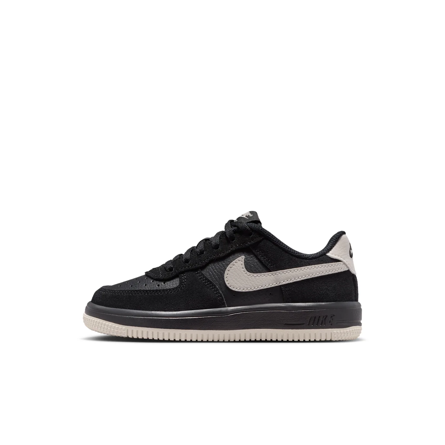 Nike Force 1 Low LV8 2