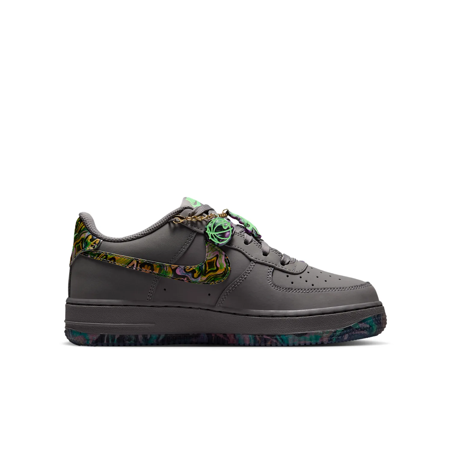 Nike Air Force 1 image 4