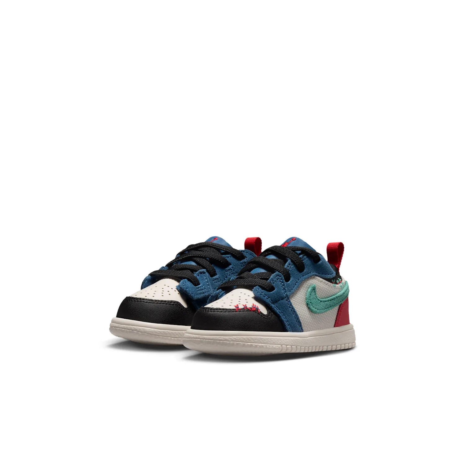Jordan 1 Low Alt SE image 5