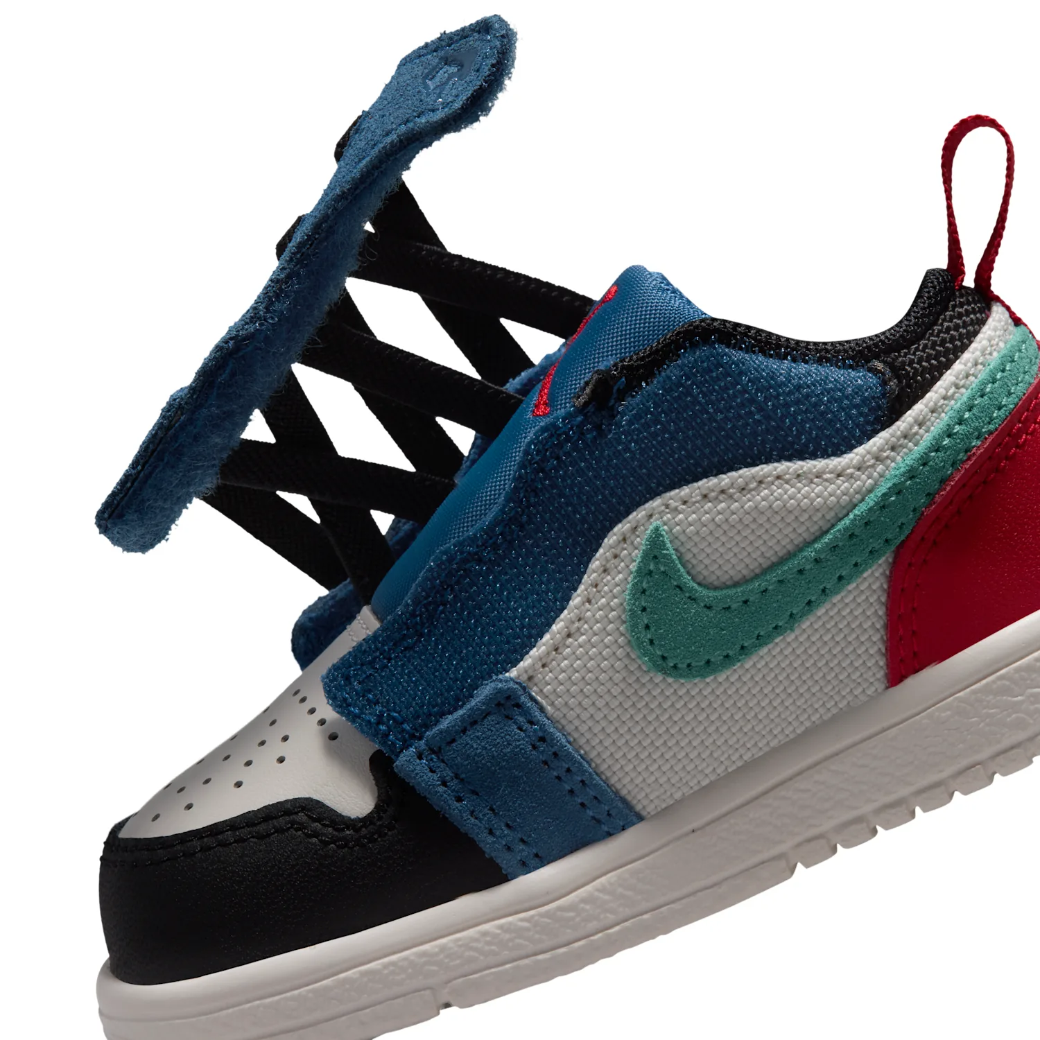 Jordan 1 Low Alt SE image 8