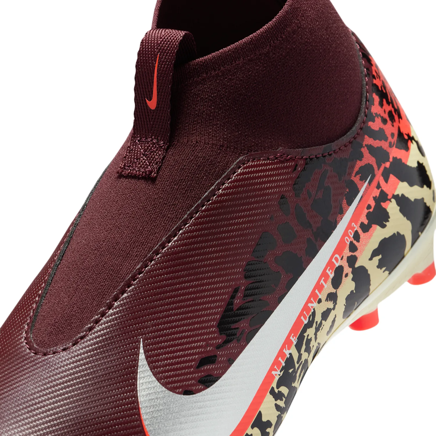 Nike United Jr. Mercurial Superfly 10 Academy image 9