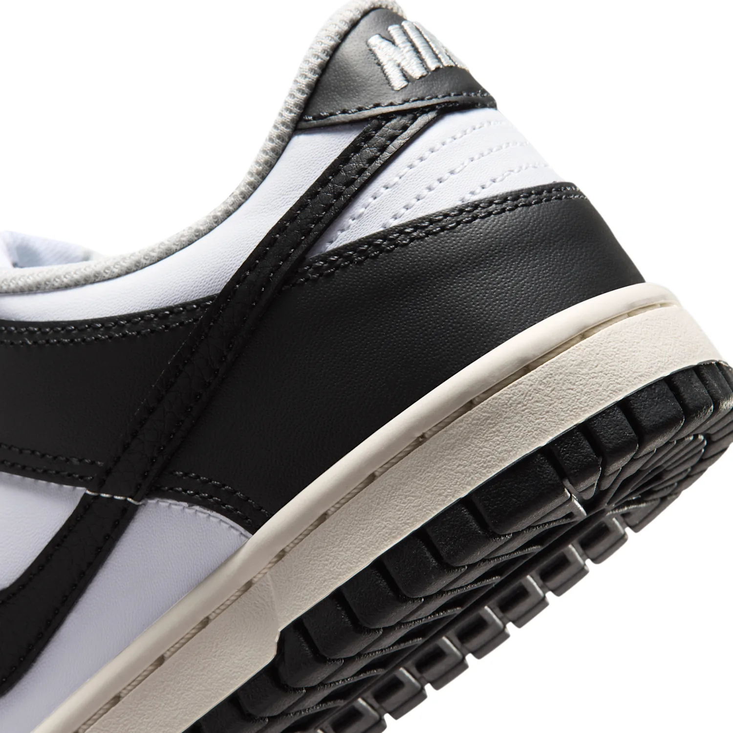Nike Dunk Low image 8