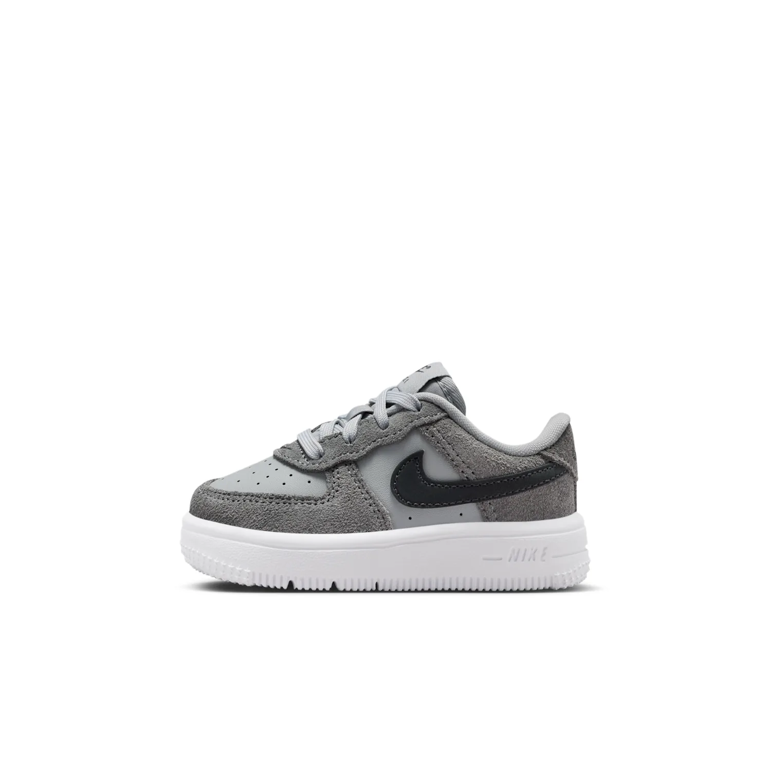 Nike Force 1 Low Essential+
