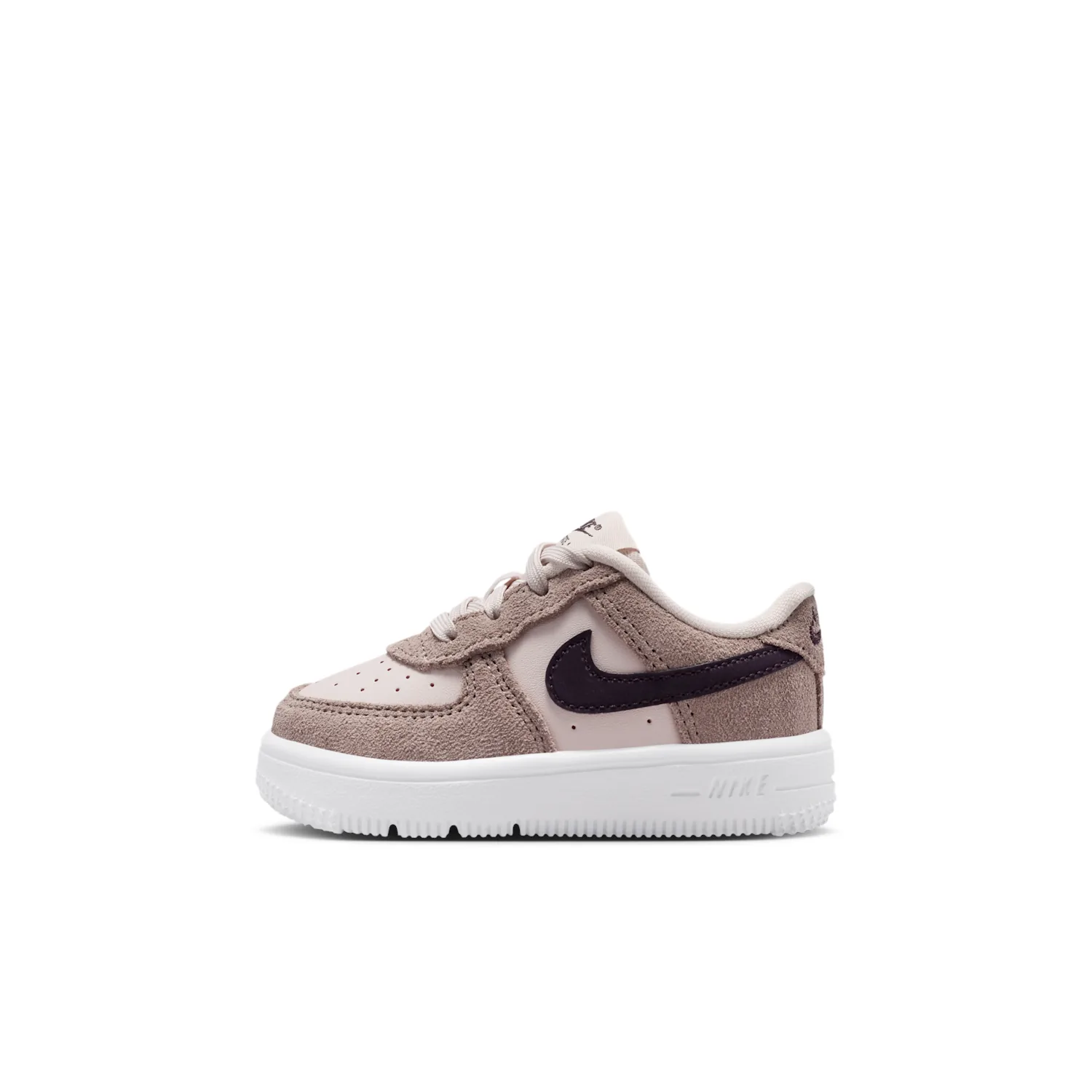 Nike Force 1 Low Essential+