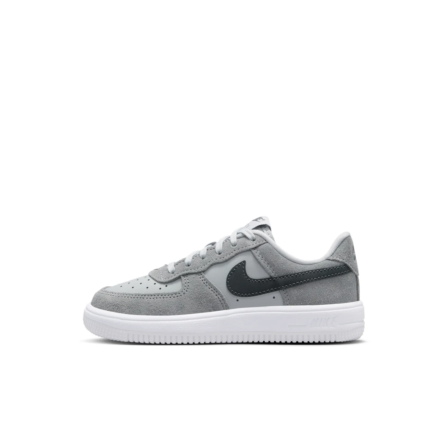 Nike Force 1 Low Essential+