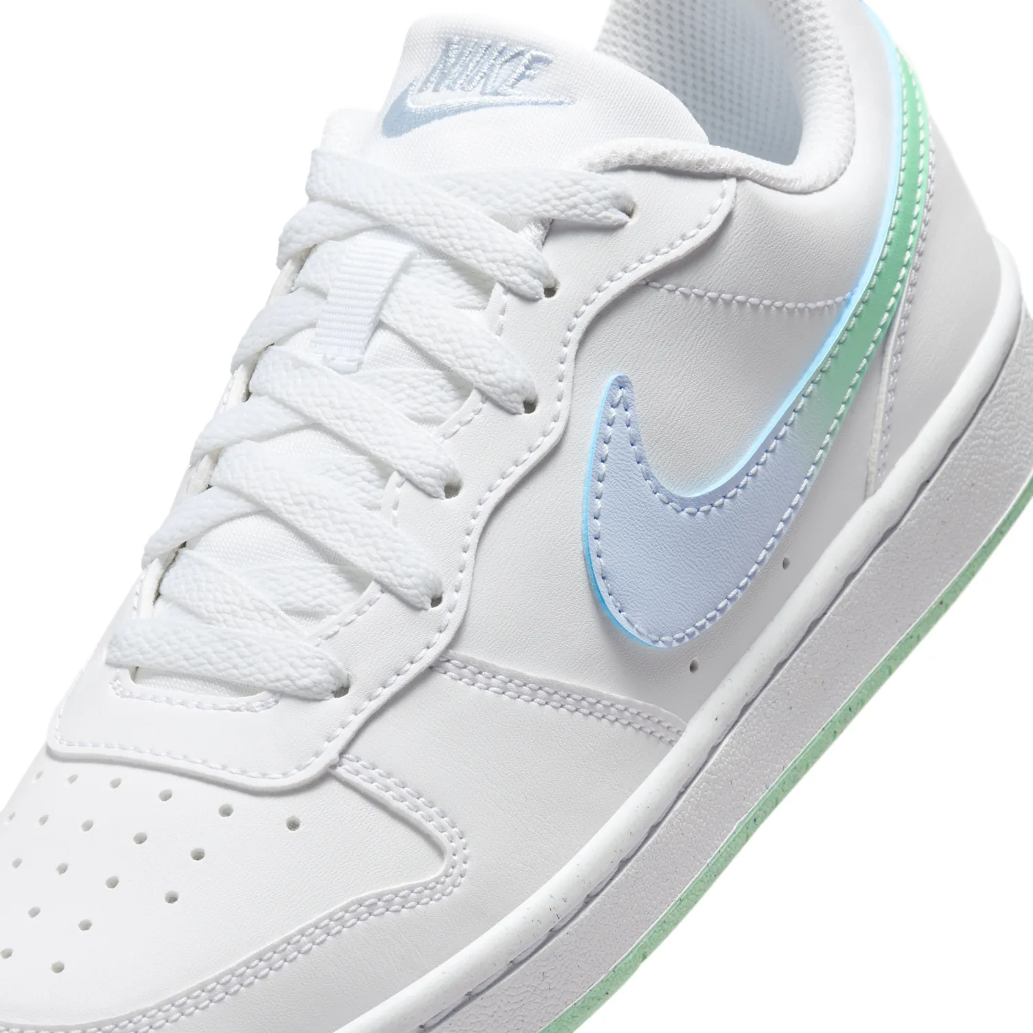 Nike Court Borough Low image 7