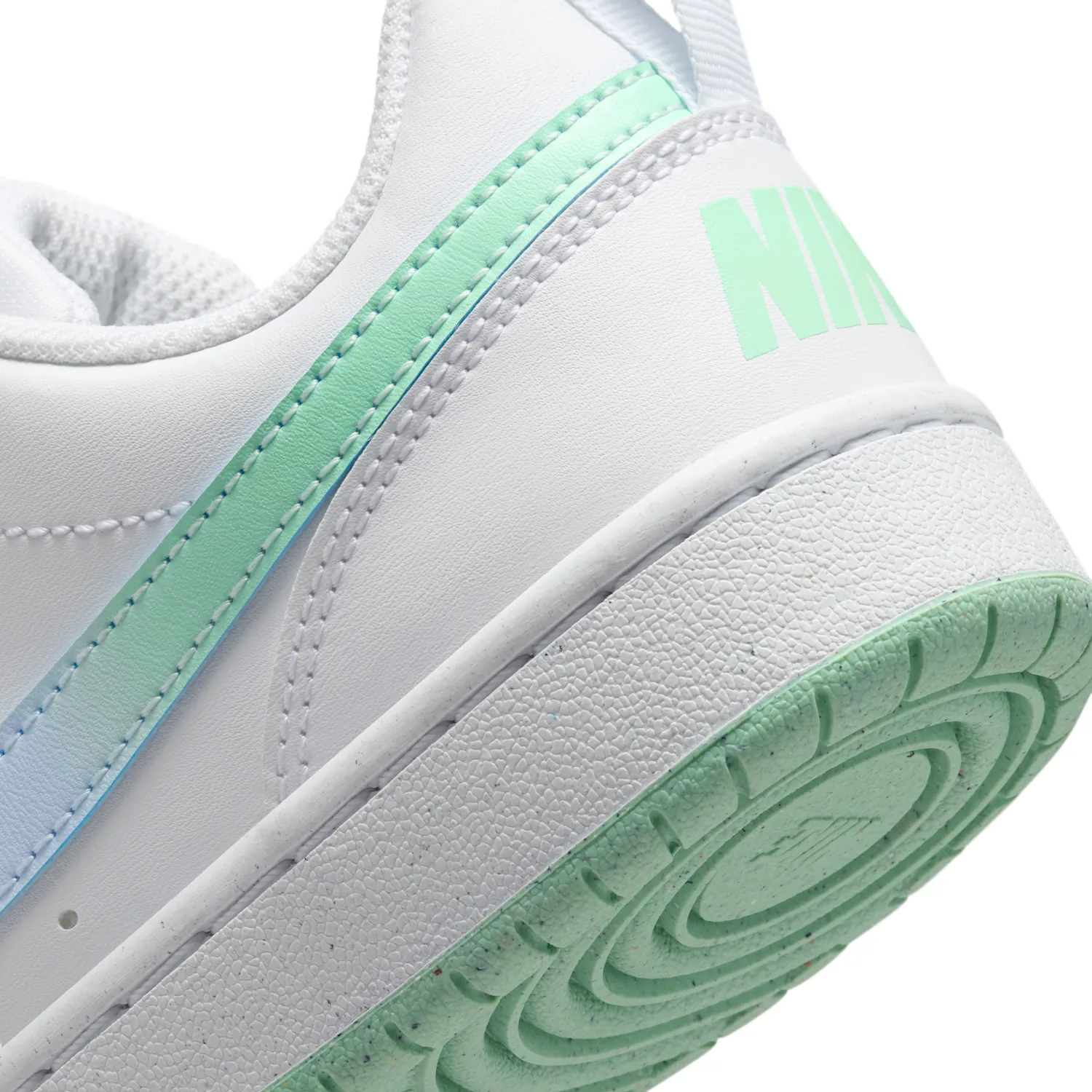 Nike Court Borough Low image 8