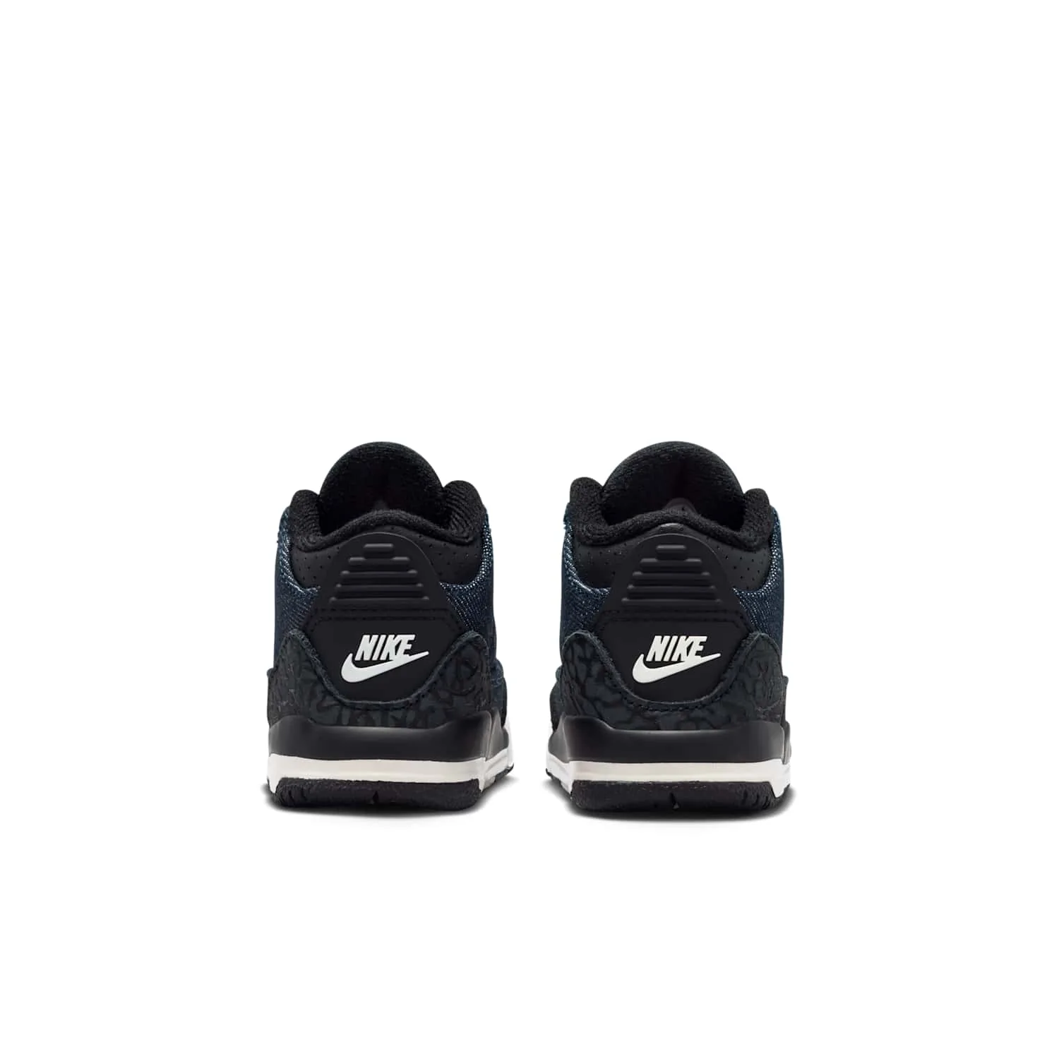 Air Jordan 3 x Levi's® "Indigo and Gym Red" image 8