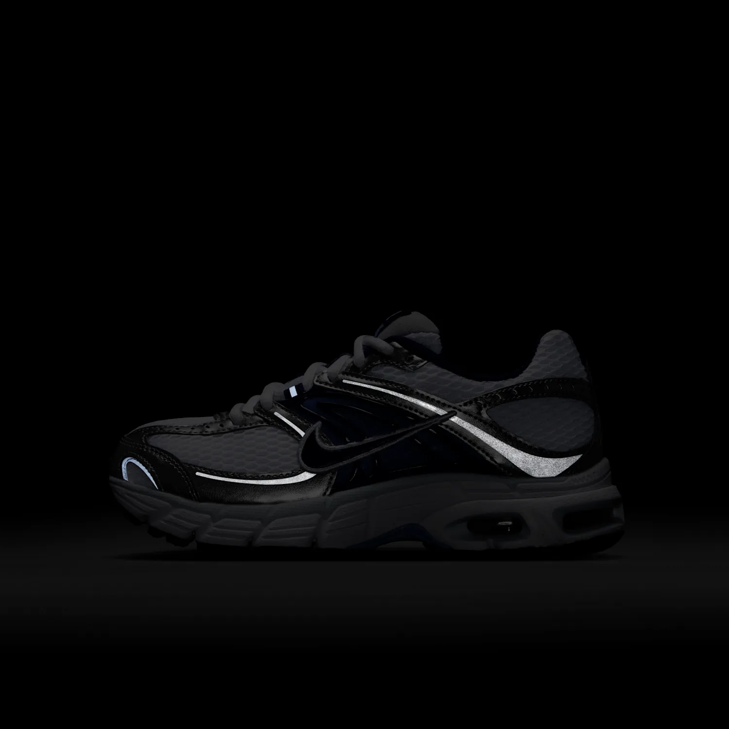 Nike Air Max Moto 2K image 9