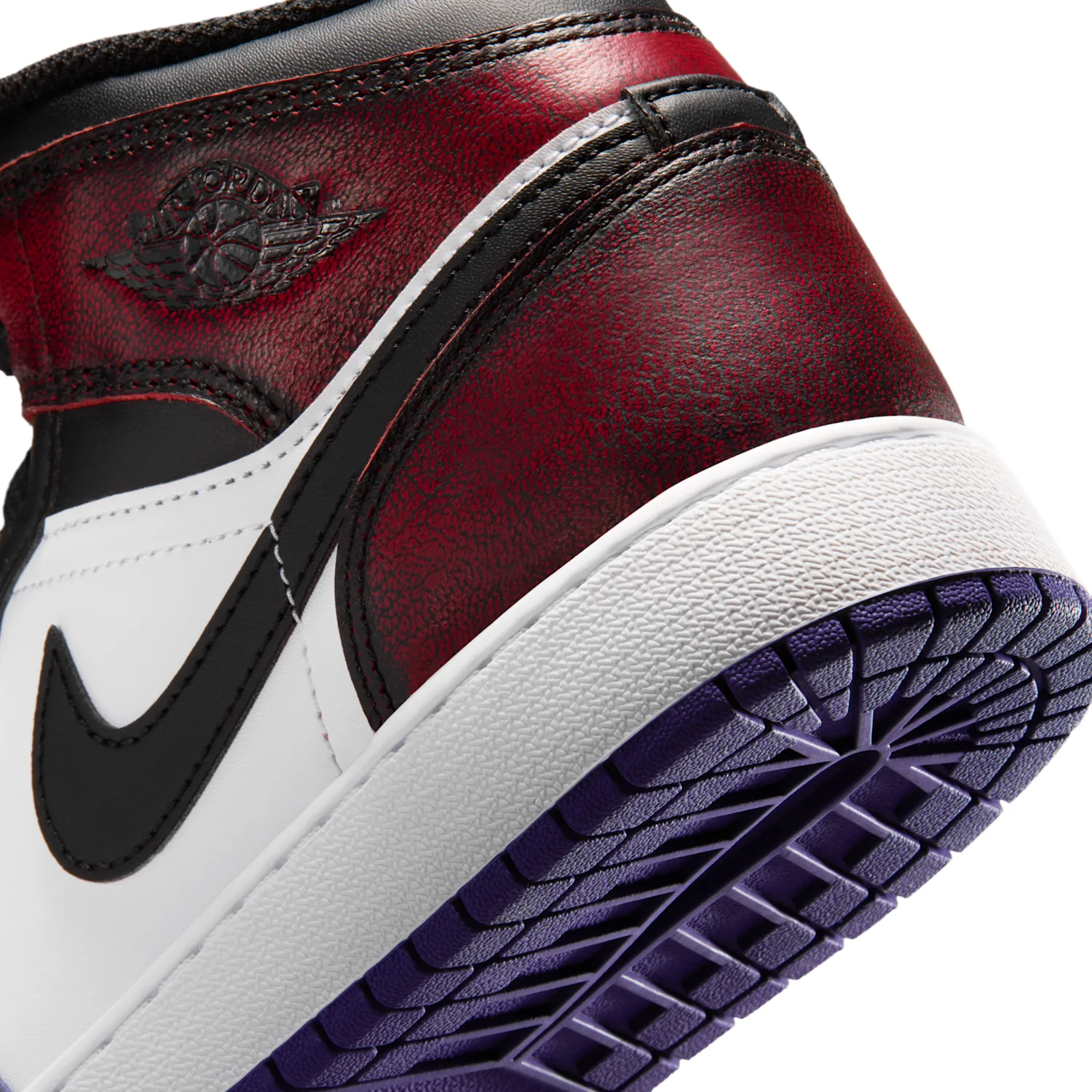 Air Jordan 1 Mid SE image 8