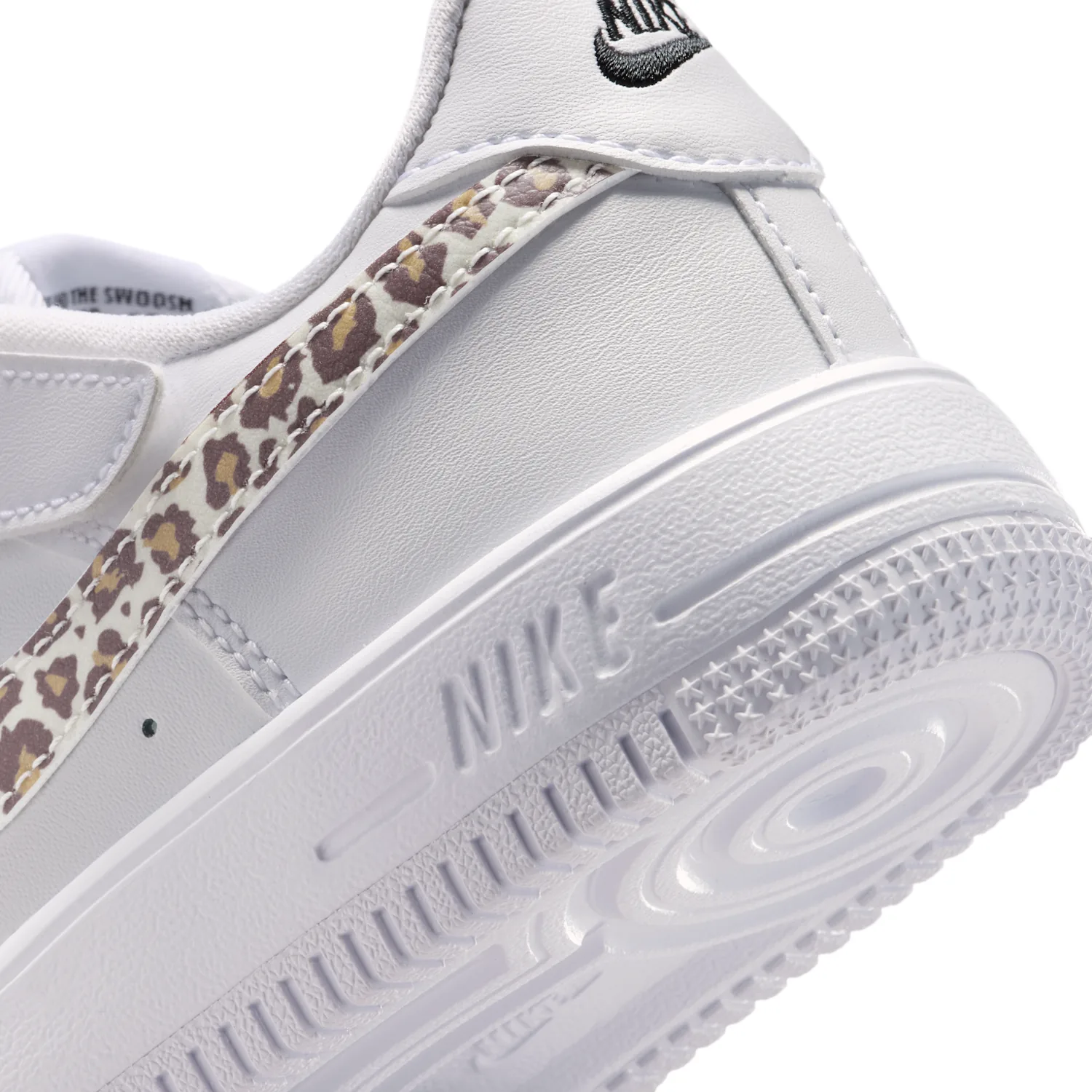 Nike Force 1 Low EasyOn image 8