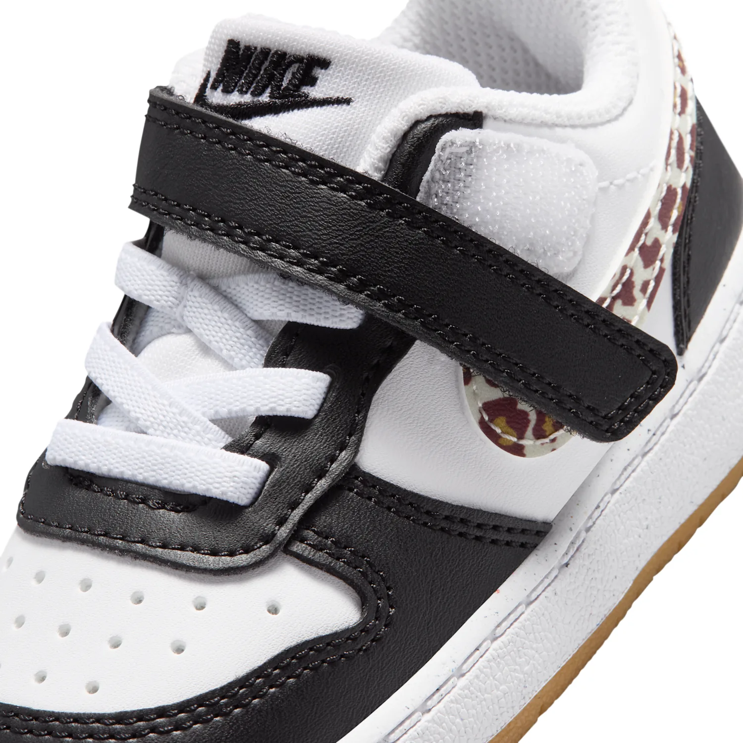 Nike Court Borough Low image 7