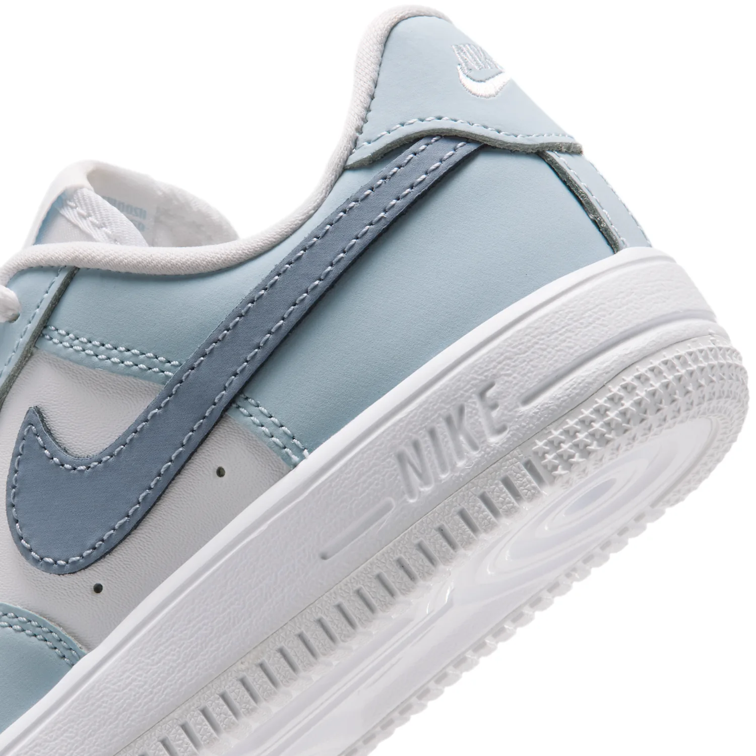 Nike Force 1 Low image 8