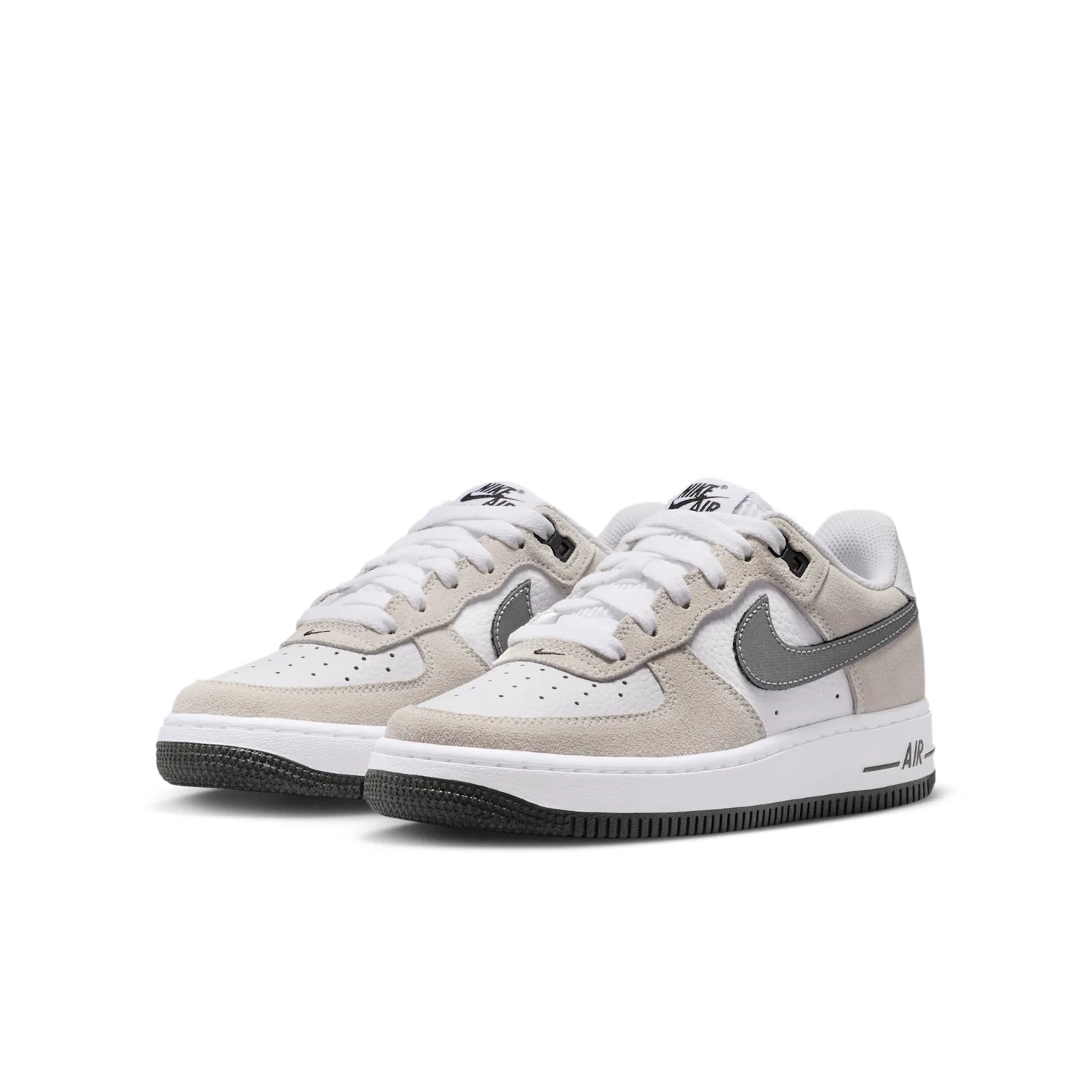 Nike Air Force 1 LV8 image 5