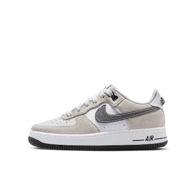 Nike Air Force 1 LV8
