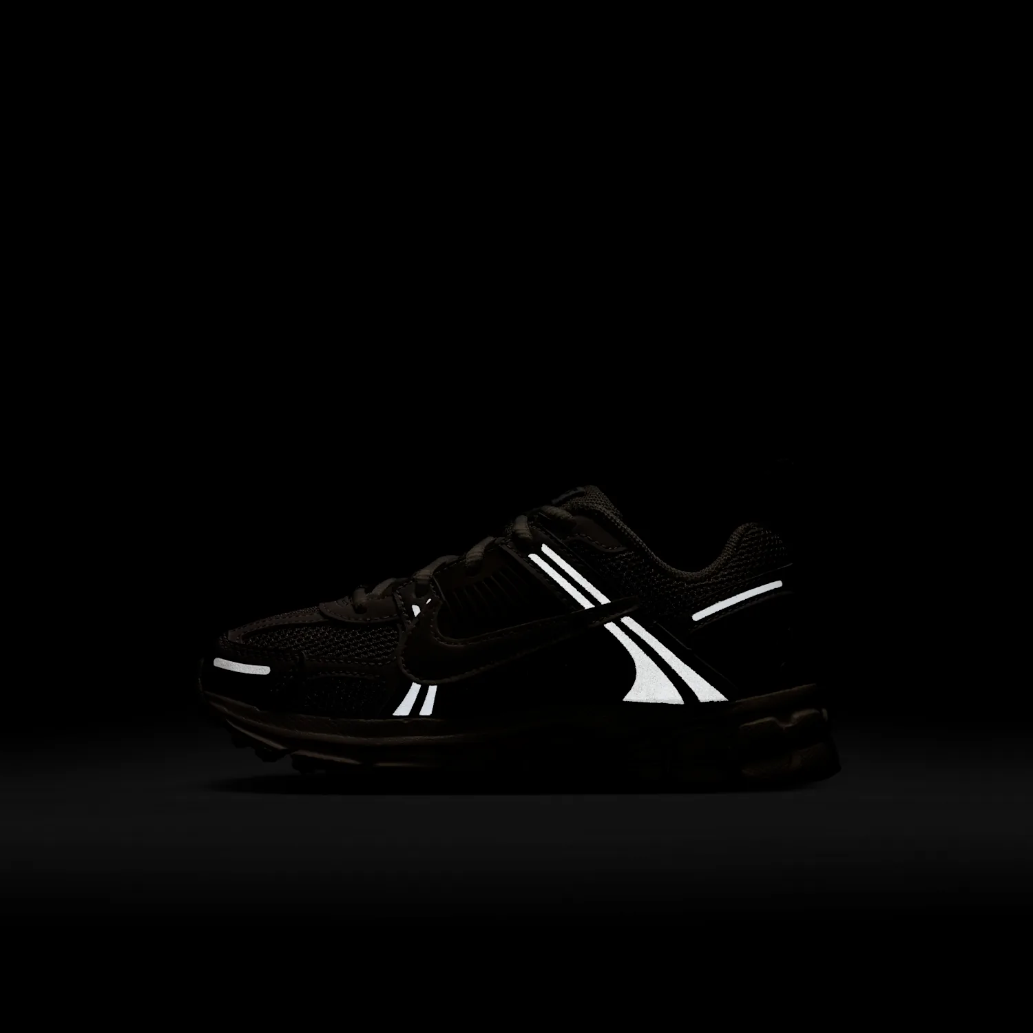 Nike Vomero 5 image 9