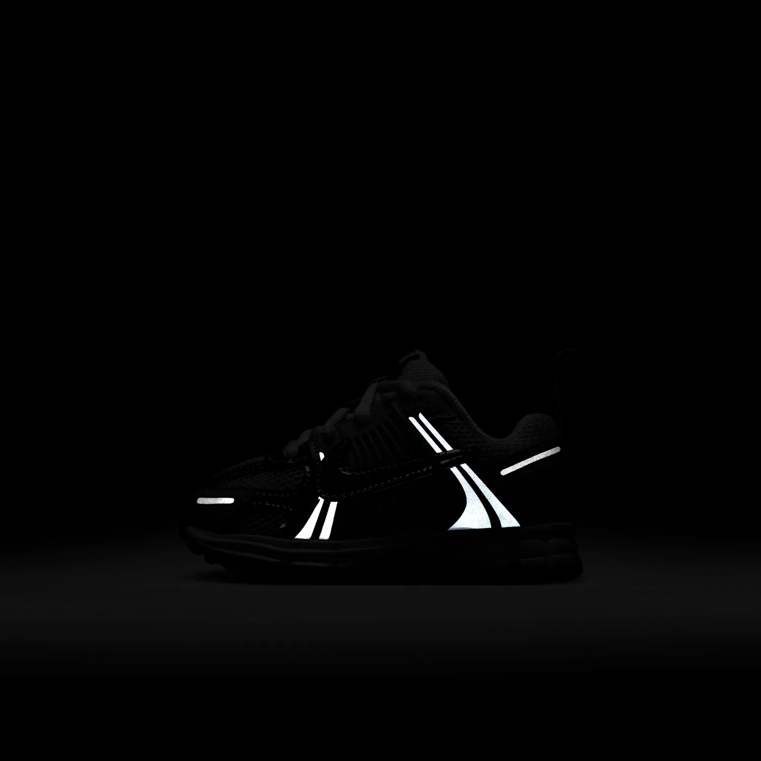 Nike Vomero 5 image 8