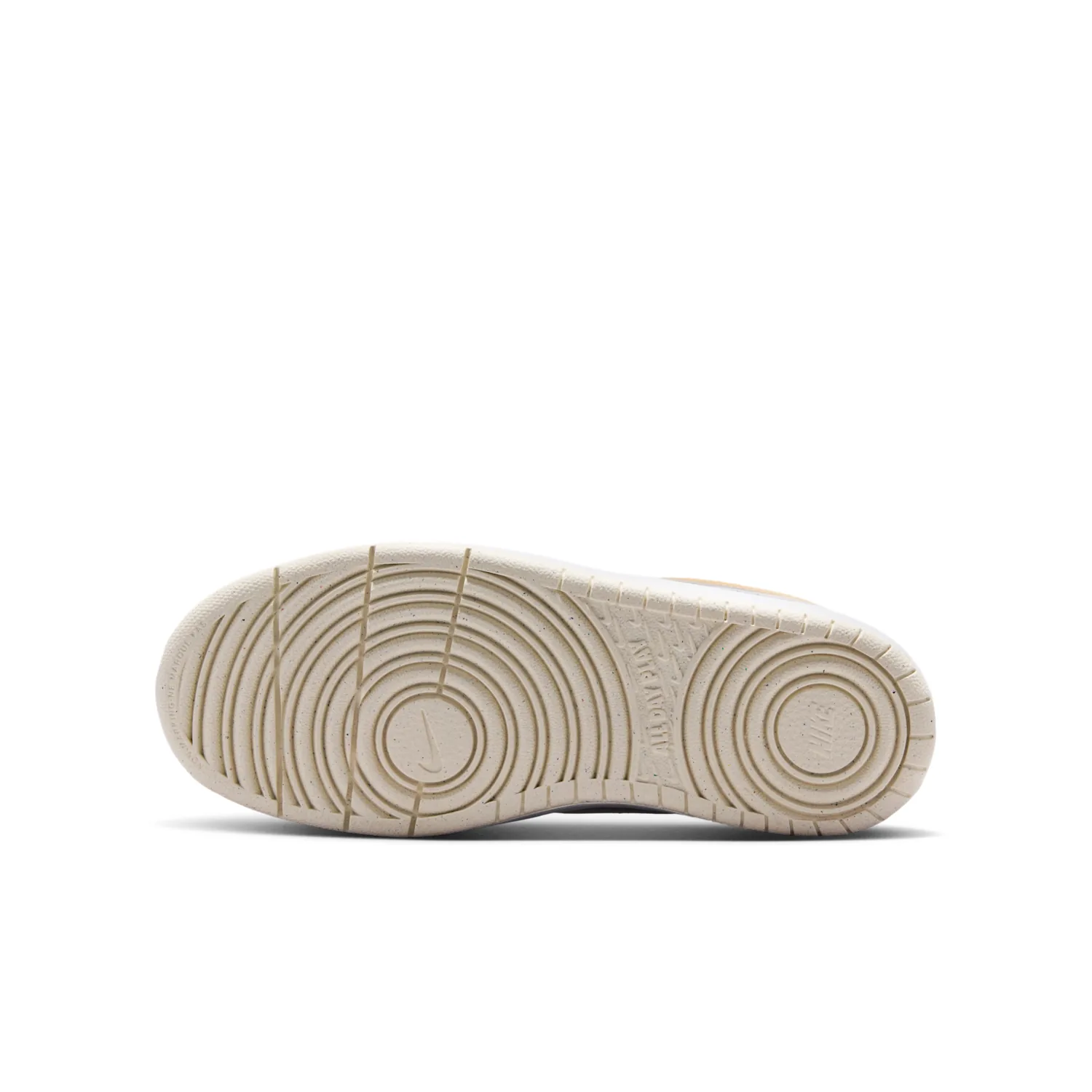 Nike Court Borough Low image 2