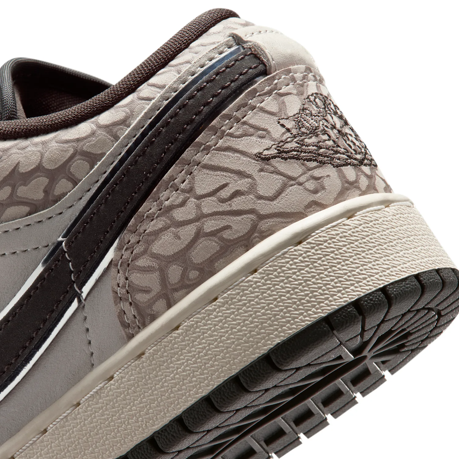 Air Jordan 1 Low SE image 8