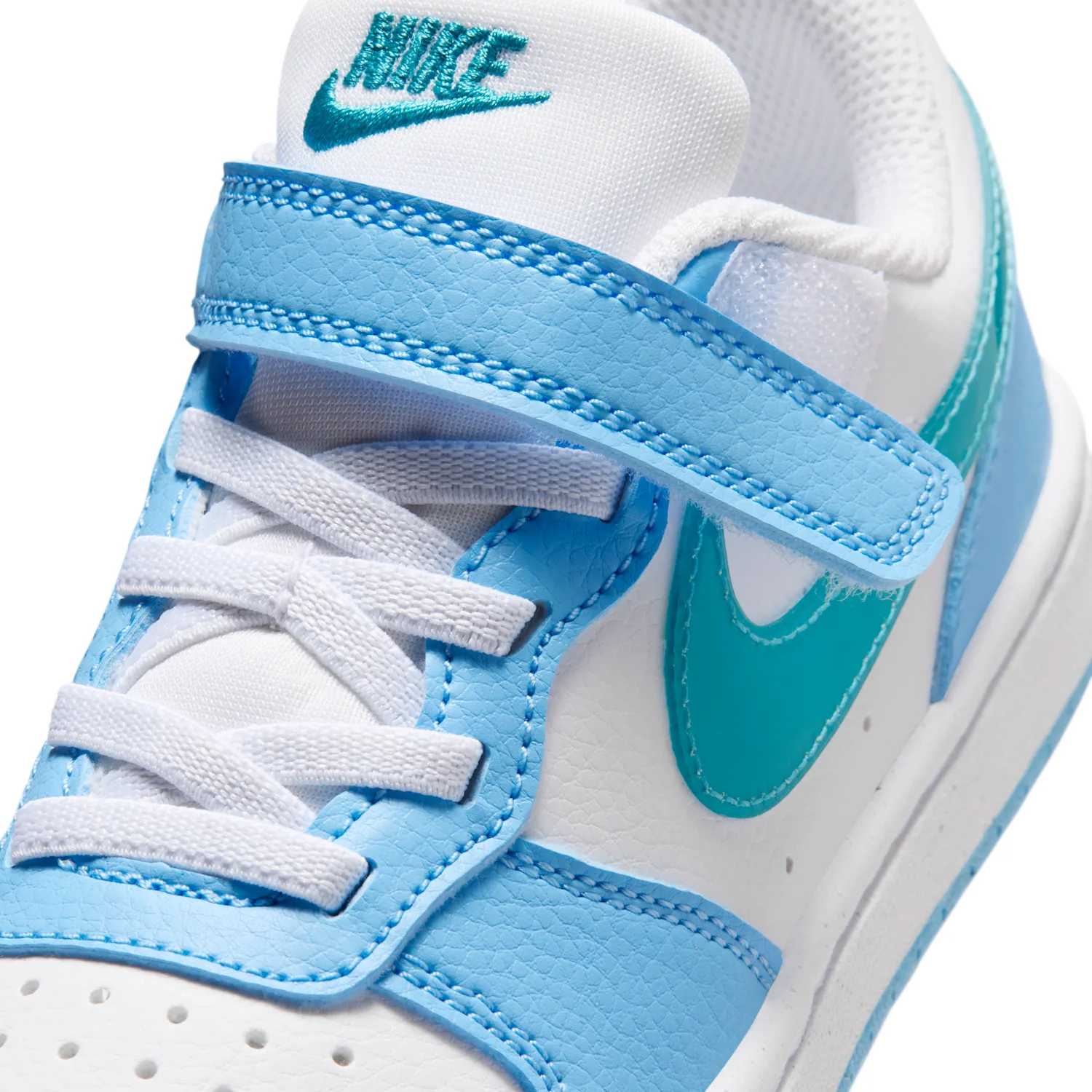 Nike Court Borough Low image 7