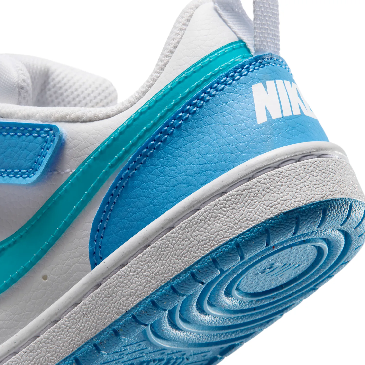 Nike Court Borough Low image 8