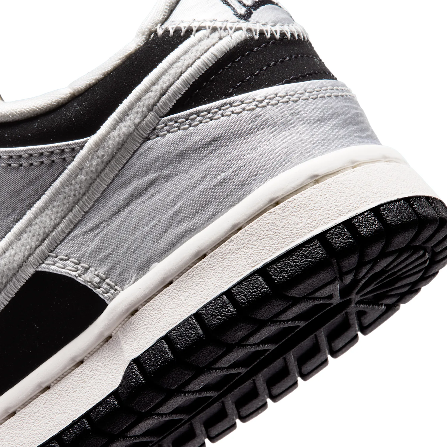 Nike Dunk Low LV8 image 8