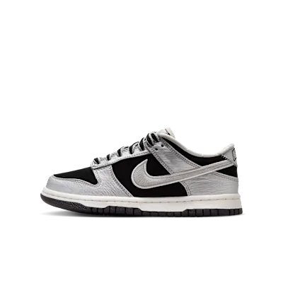 Nike Dunk Low LV8