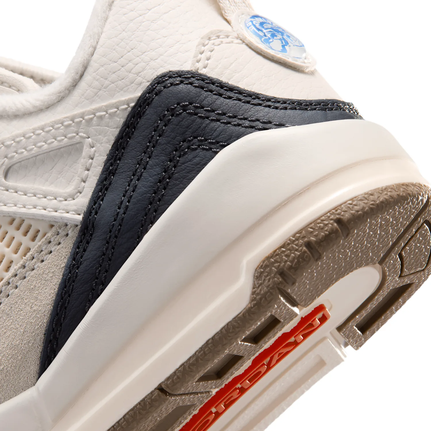 Jordan Spizike Low FC image 9