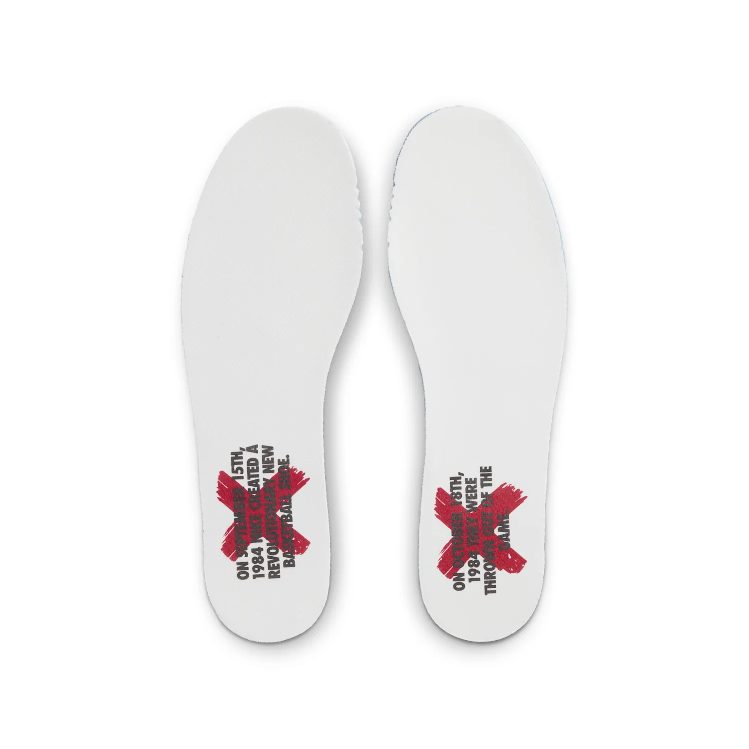 Air Jordan 1 Retro Low OG "Banned" image 3