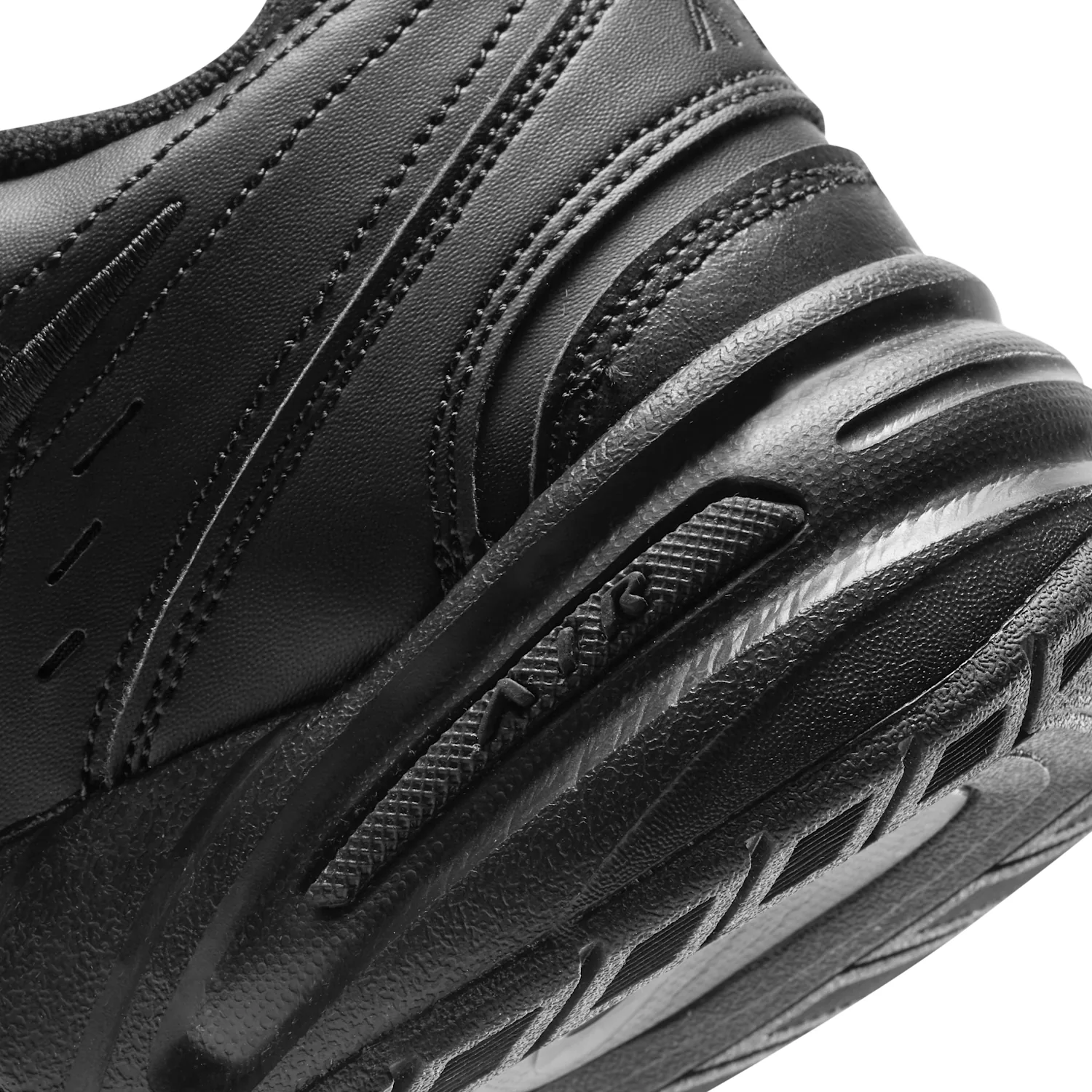 Nike Air Monarch IV image 8