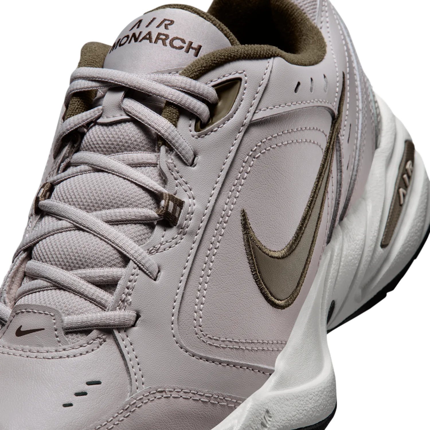 Nike Air Monarch IV image 7