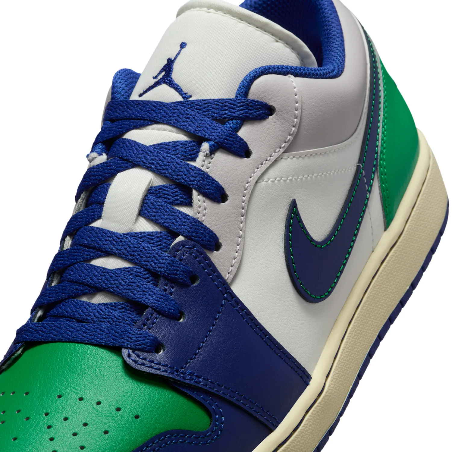 Air Jordan 1 Low image 7