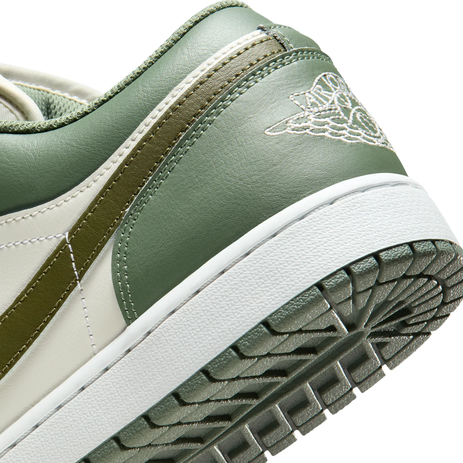Air Jordan 1 Low image 8