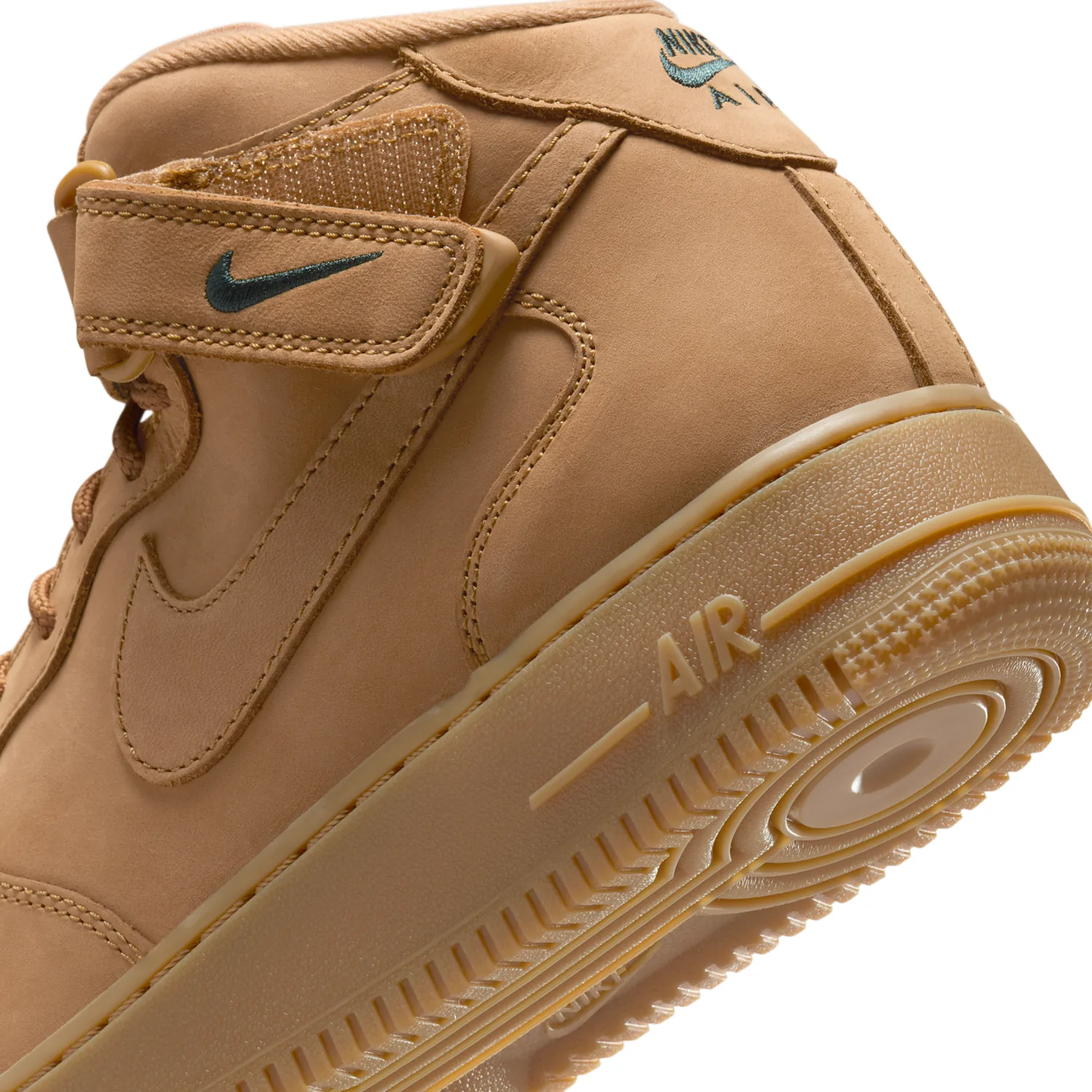 Nike Air Force 1 Mid image 8