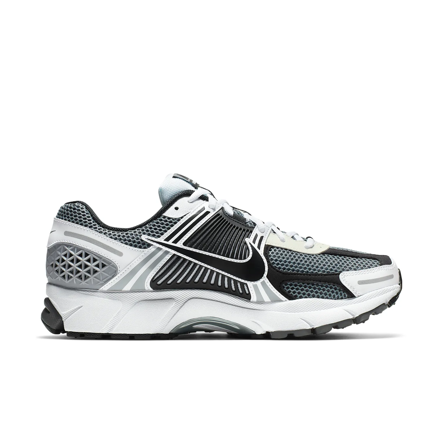 Nike Zoom Vomero 5 SE SP image 4