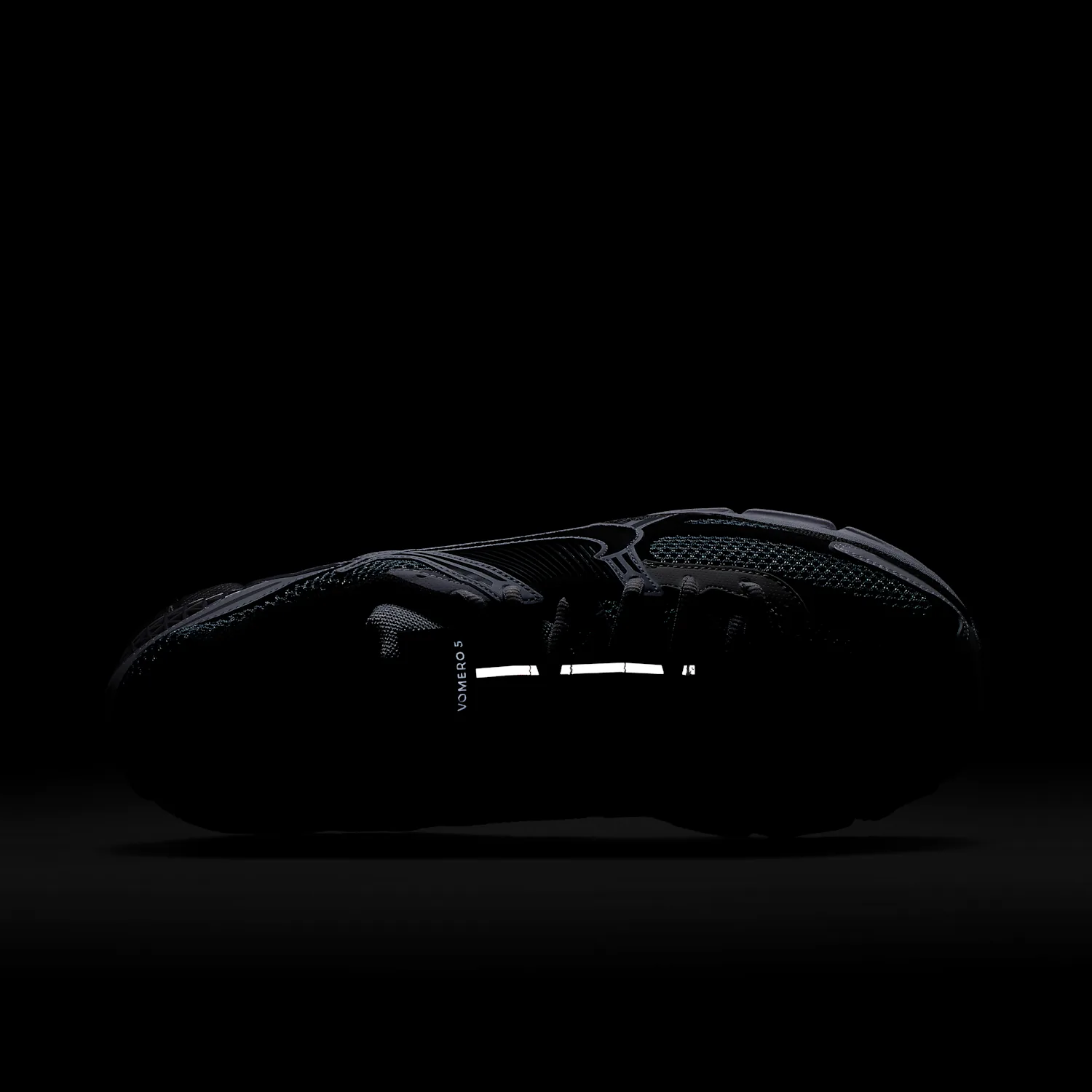 Nike Zoom Vomero 5 SE SP image 8